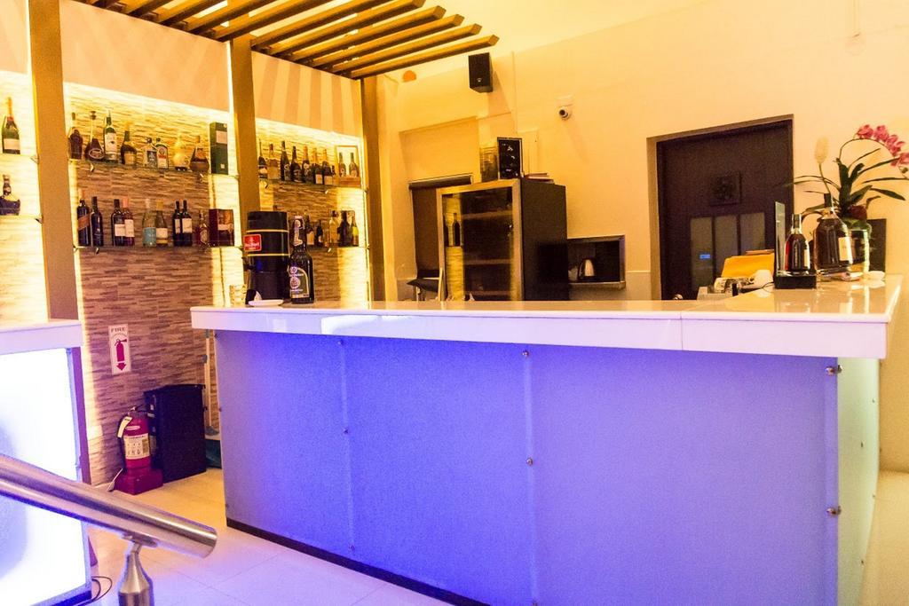 D Circle Hotel Manila Dış mekan fotoğraf