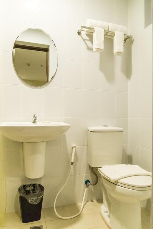 D Circle Hotel Manila Dış mekan fotoğraf