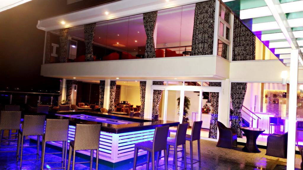 D Circle Hotel Manila Dış mekan fotoğraf