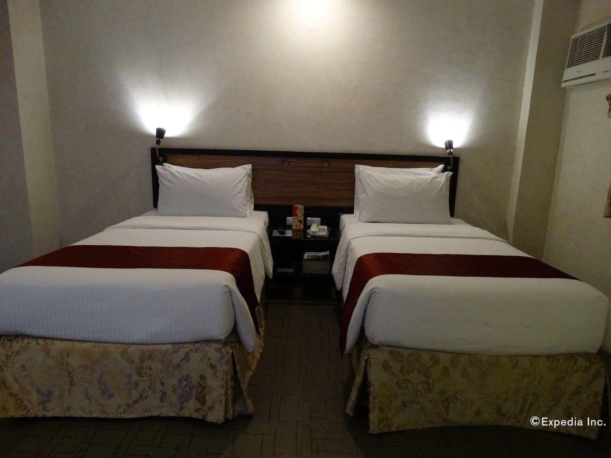 D Circle Hotel Manila Dış mekan fotoğraf