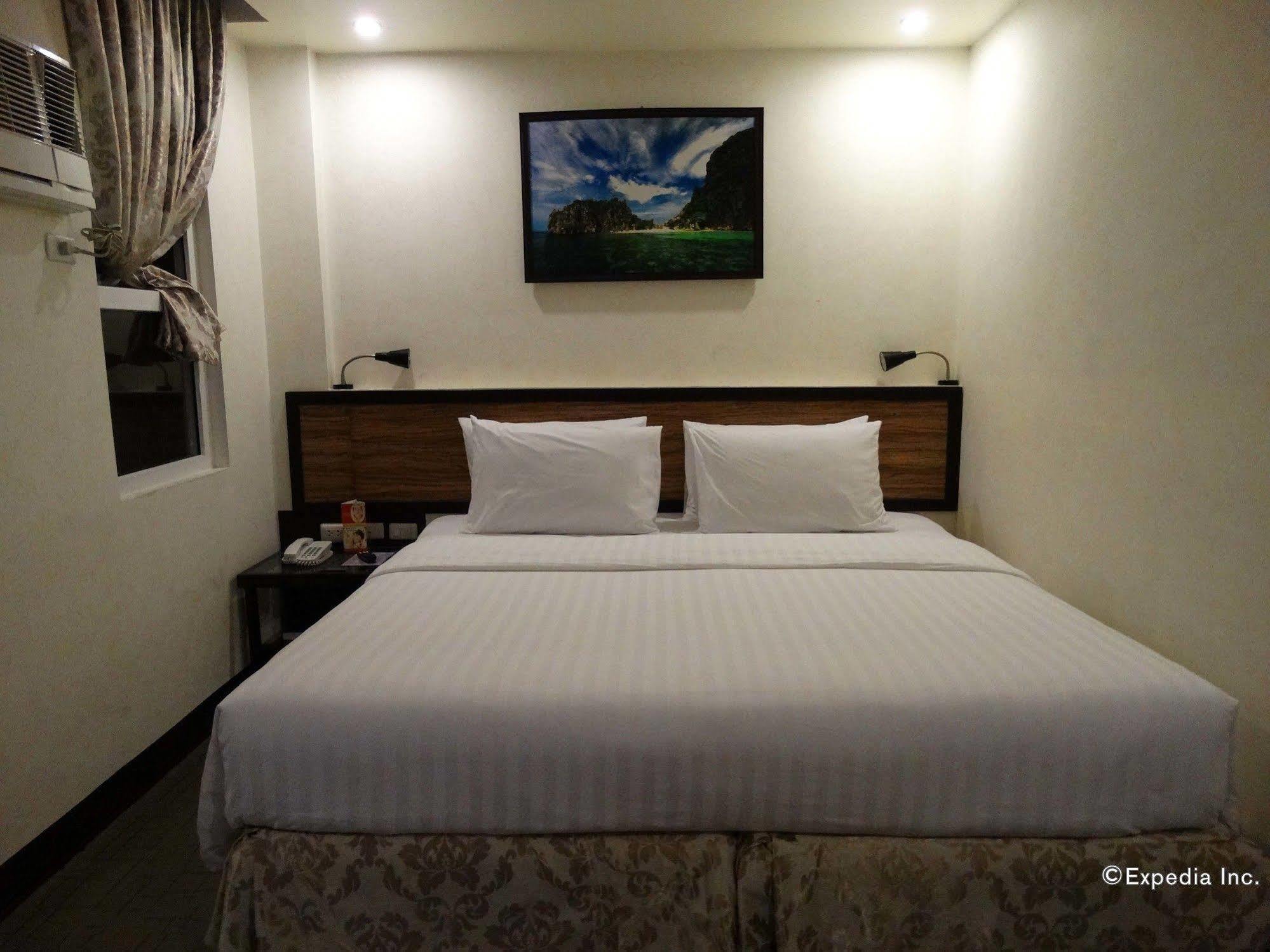 D Circle Hotel Manila Dış mekan fotoğraf