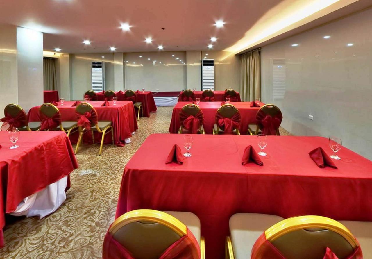 D Circle Hotel Manila Dış mekan fotoğraf