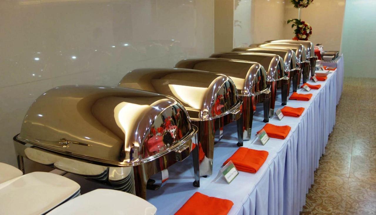 D Circle Hotel Manila Dış mekan fotoğraf